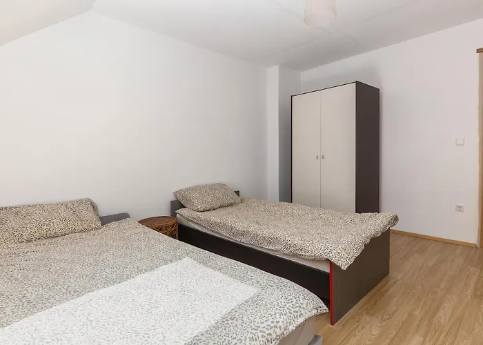 Apartmaji Trstenjak Rateče